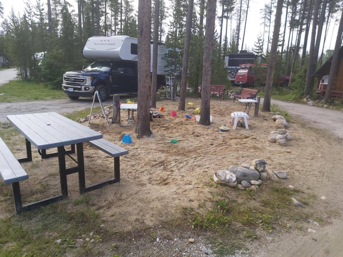 Blue River Cabins & Campgrounds Buitenkant foto