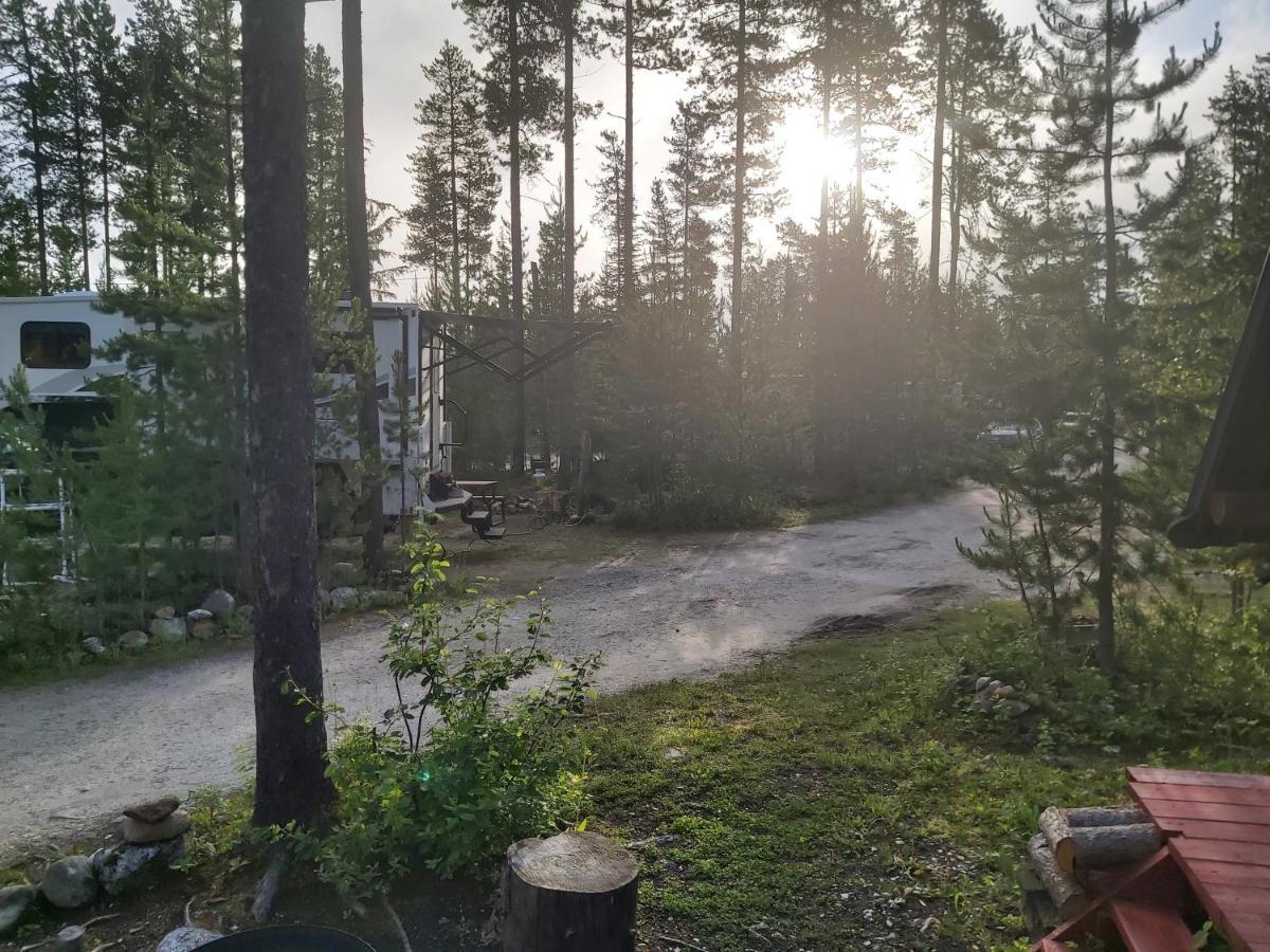 Blue River Cabins & Campgrounds Buitenkant foto