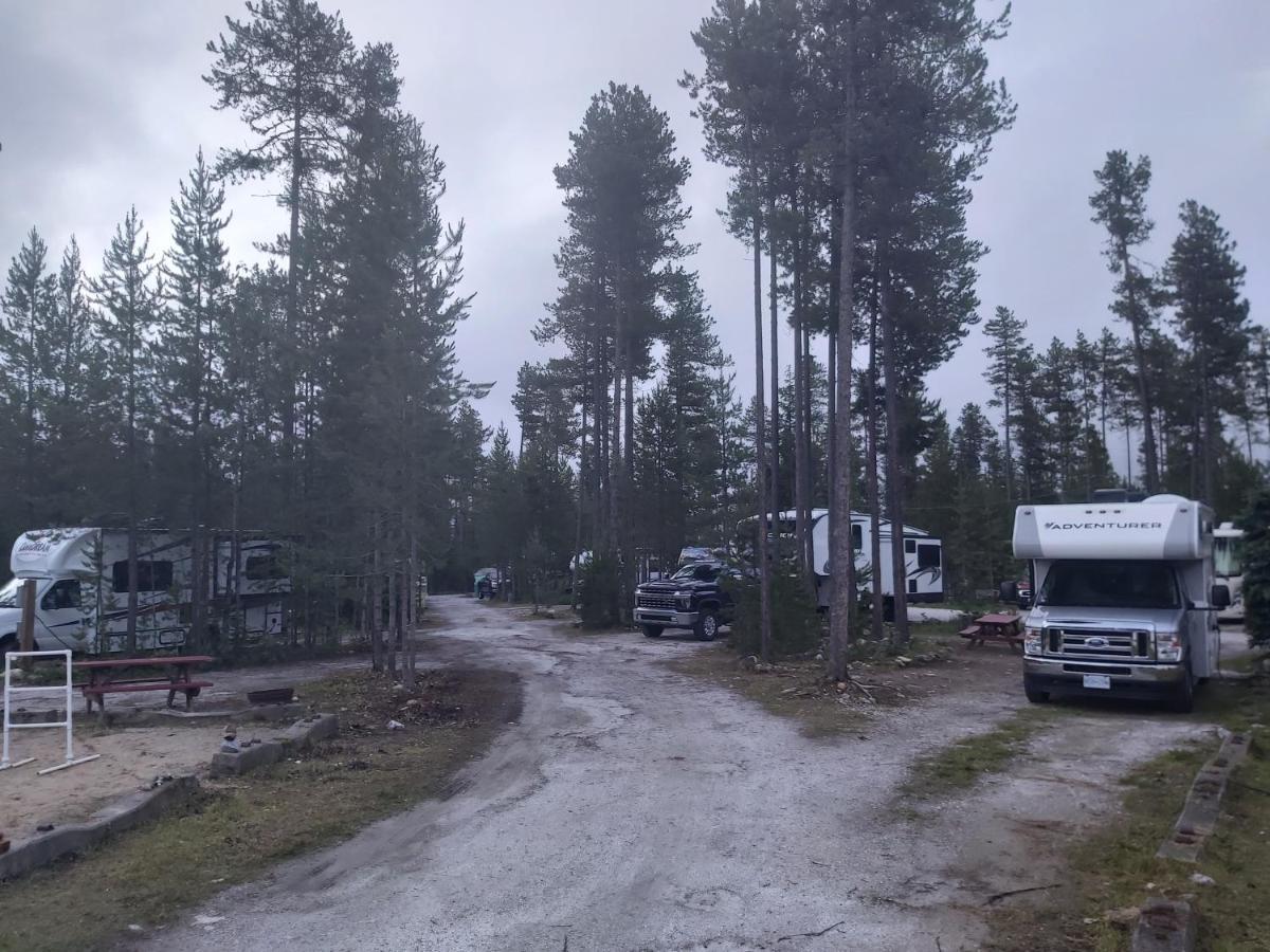 Blue River Cabins & Campgrounds Buitenkant foto