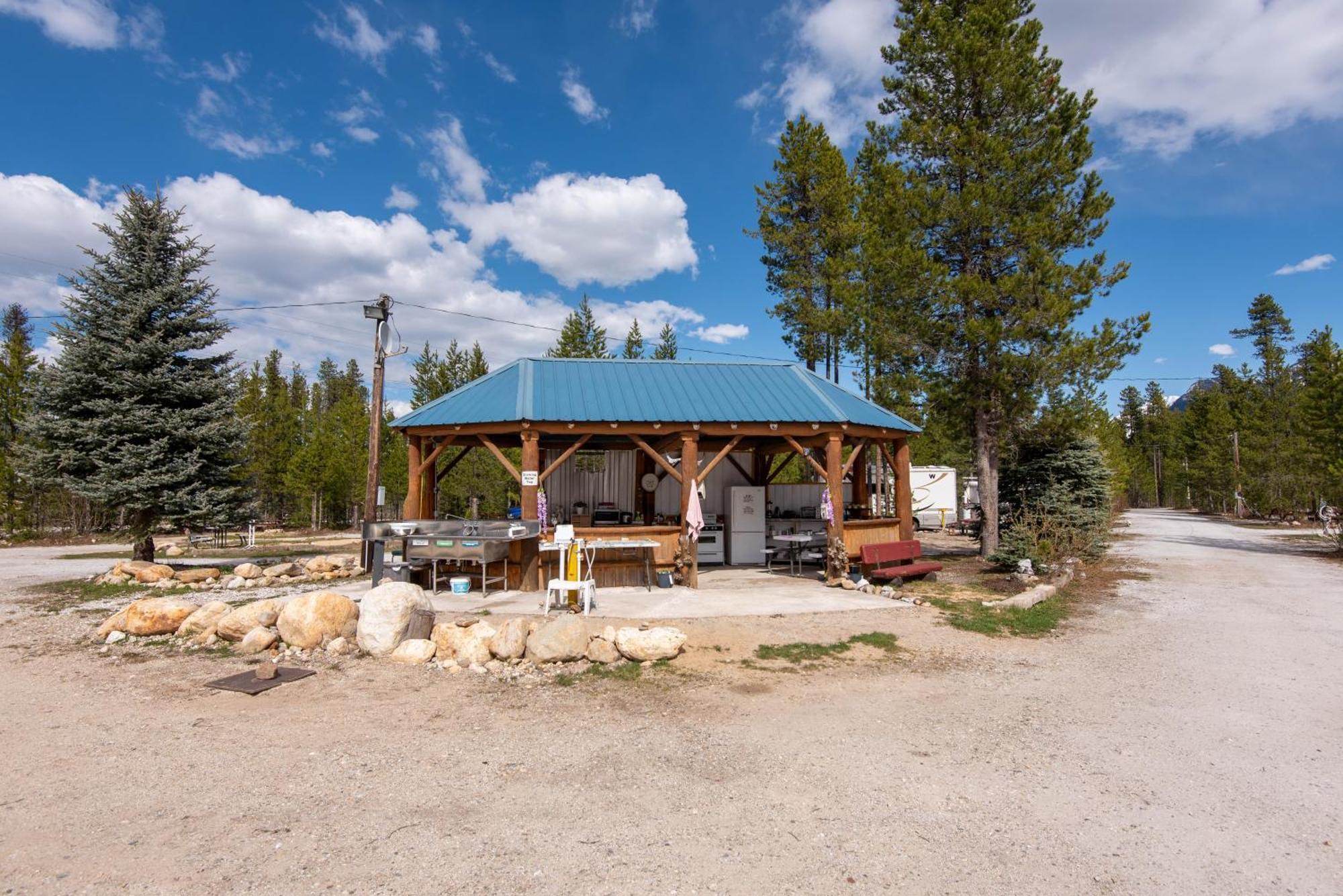 Blue River Cabins & Campgrounds Buitenkant foto