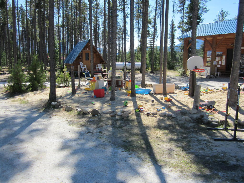 Blue River Cabins & Campgrounds Buitenkant foto
